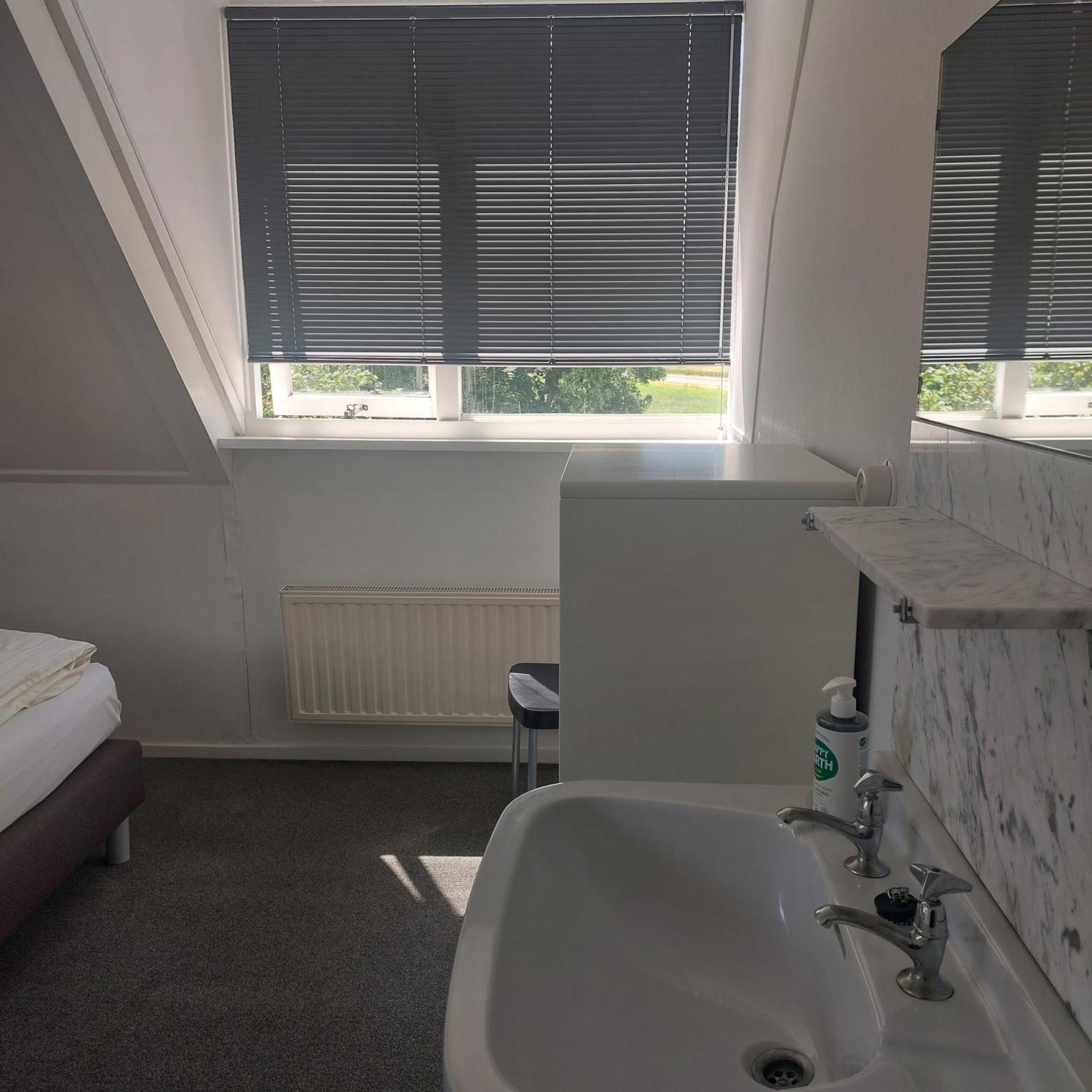 Hof Christina Vakantiewoningen Vrouwenpolder Dış mekan fotoğraf